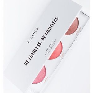 Real Her blush kit
